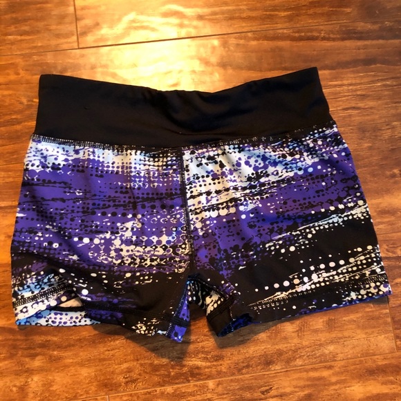Women’s spandex shorts - Picture 2 of 2